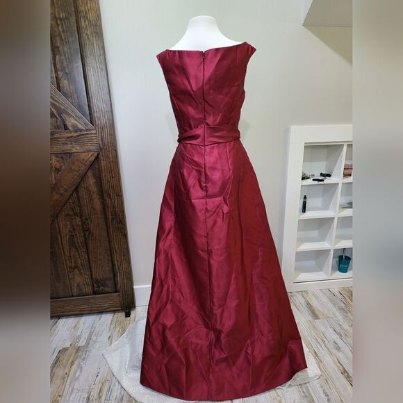 ALFRED SUNG Off-The-Shoulder Satin Gown NWT size 8-R Burgundy - Picture 5 of 6